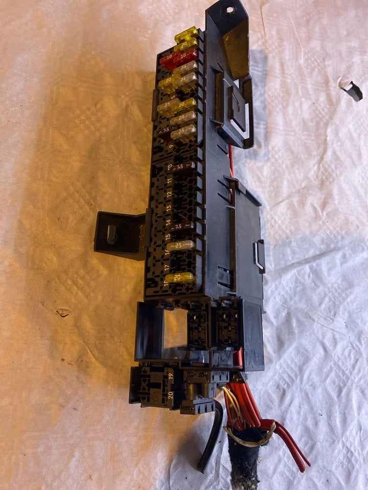 Mercedes W210 2105460543 Schmelzsicherung