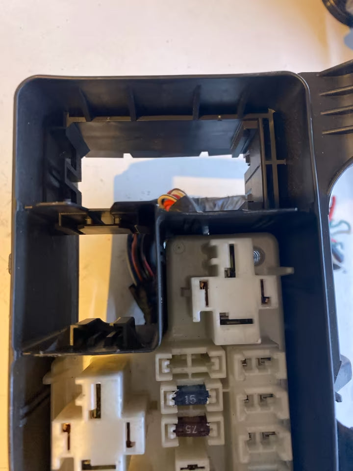 Toyota Previa Sicherungskasten 2000-2006