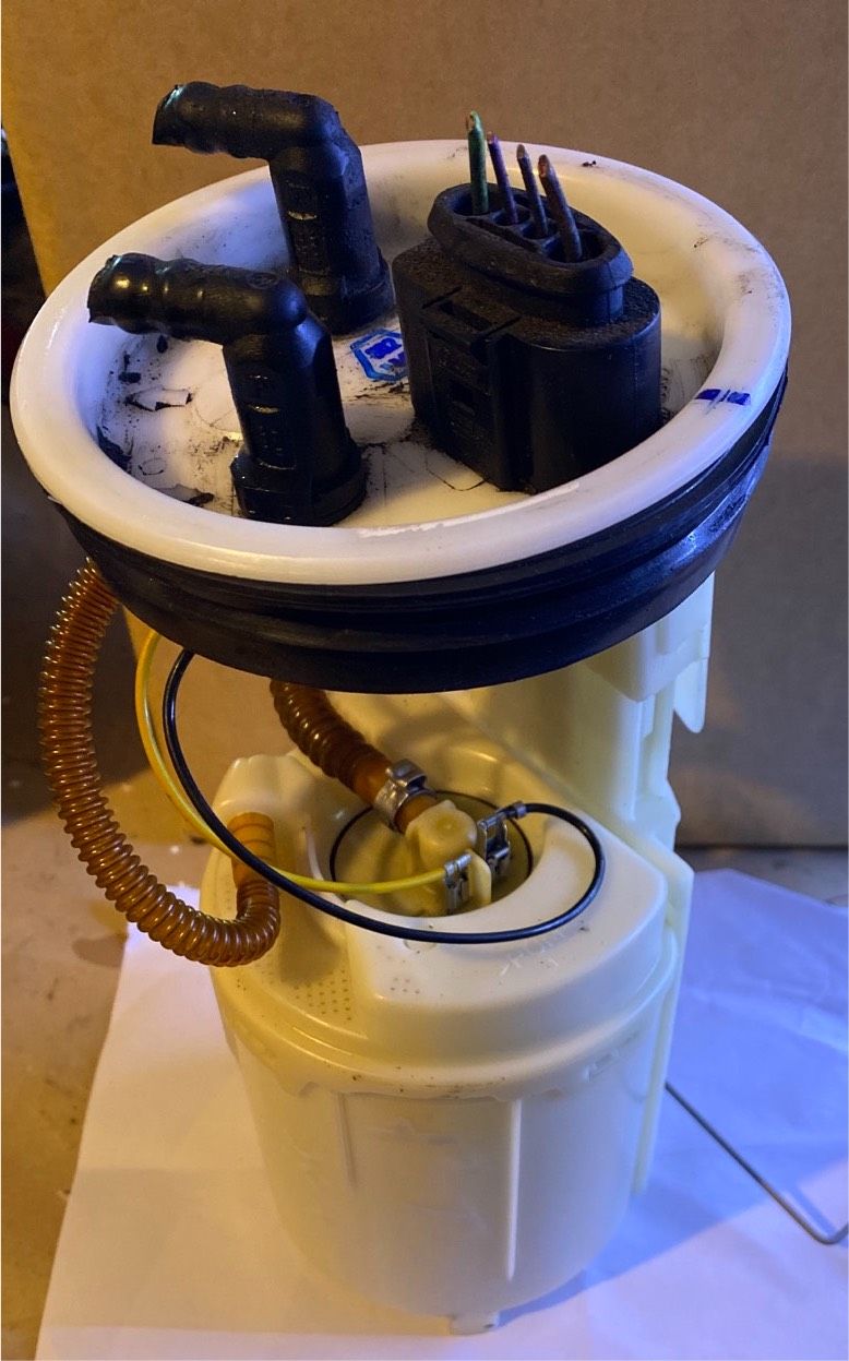 VW Passat Tankgeber Kraftstoffpumpe 3B0919051C