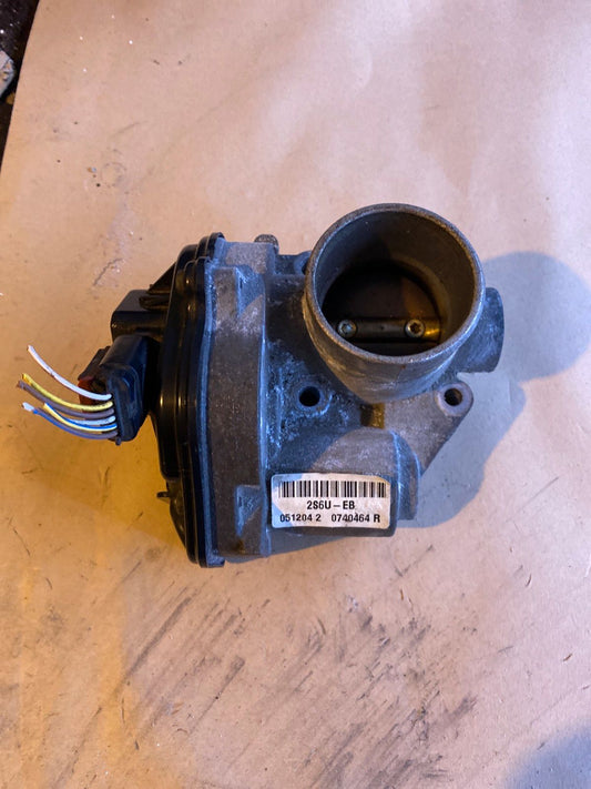 Ford Focus II DA 1.6 Drosselklappe 2S6U-9E927-D