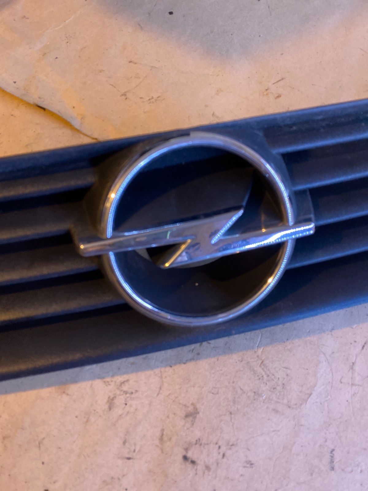 Opel Astra G Frontgrill 90588120
