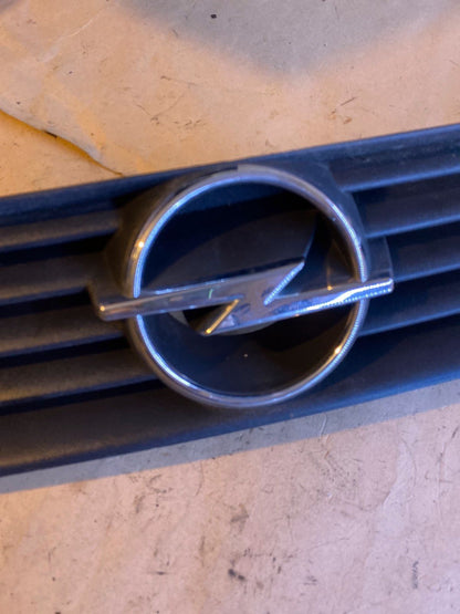 Opel Astra G Frontgrill 90588120