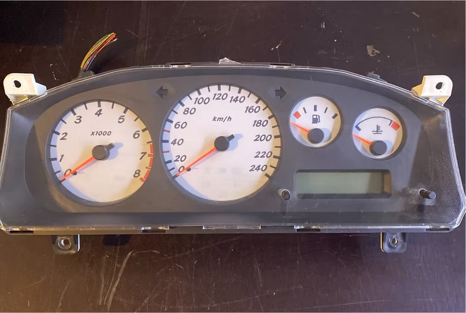 Nissan Nissan Primera Tachometer