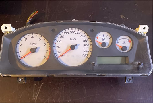 Nissan Nissan Primera Tachometer