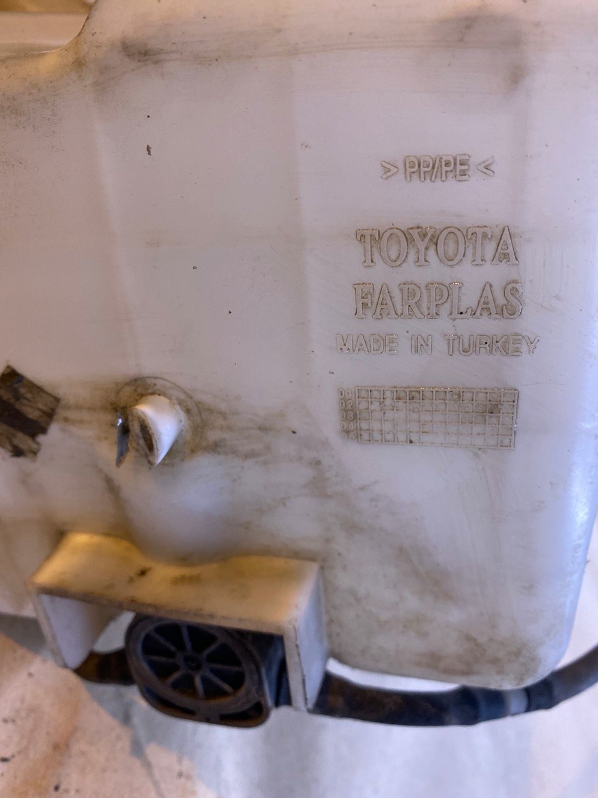 Toyota Corolla Wischwasserbehälter inkl Pumpe
