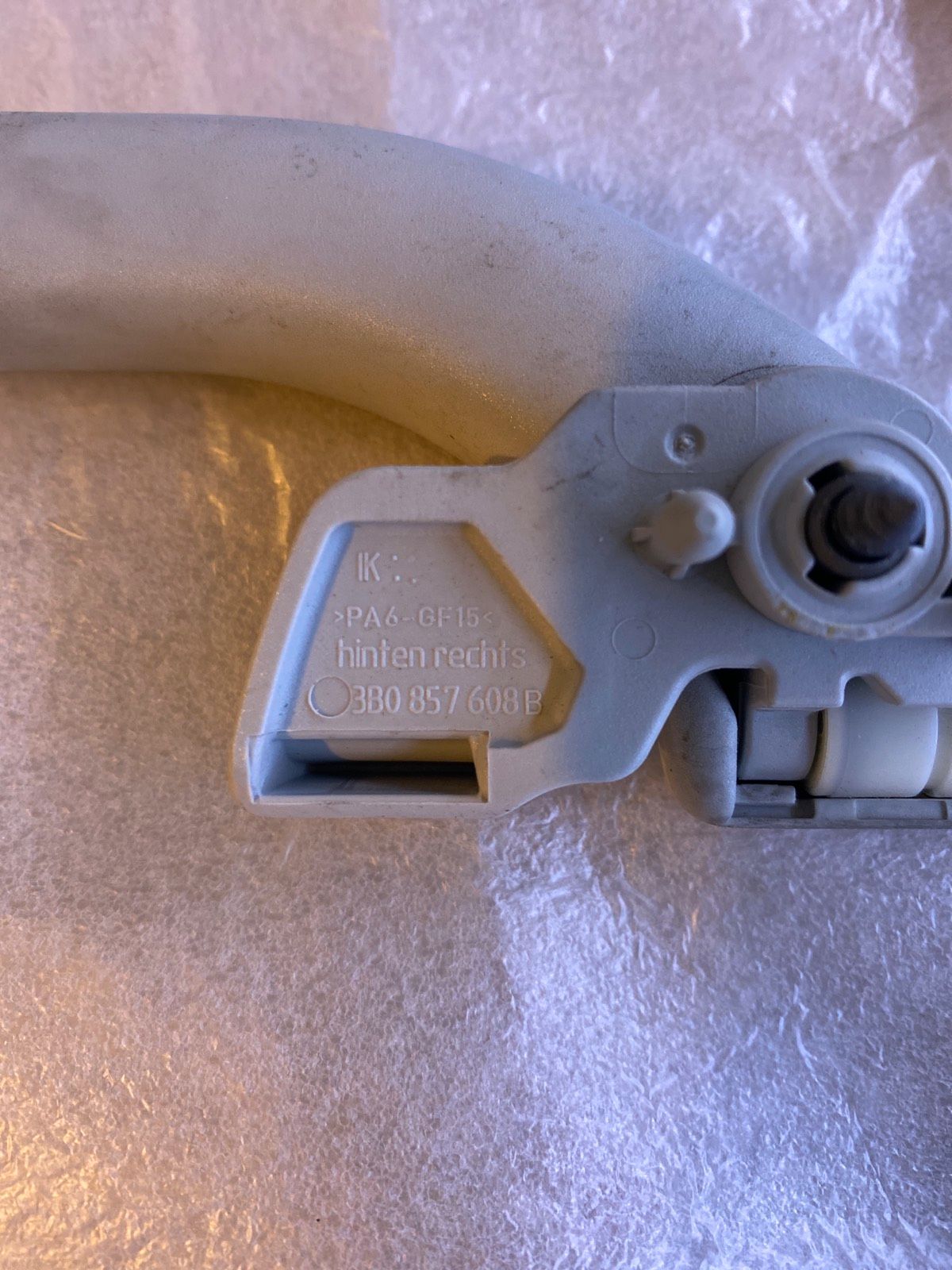 VW Passat 3B Haltegriffe hinten links & rechts