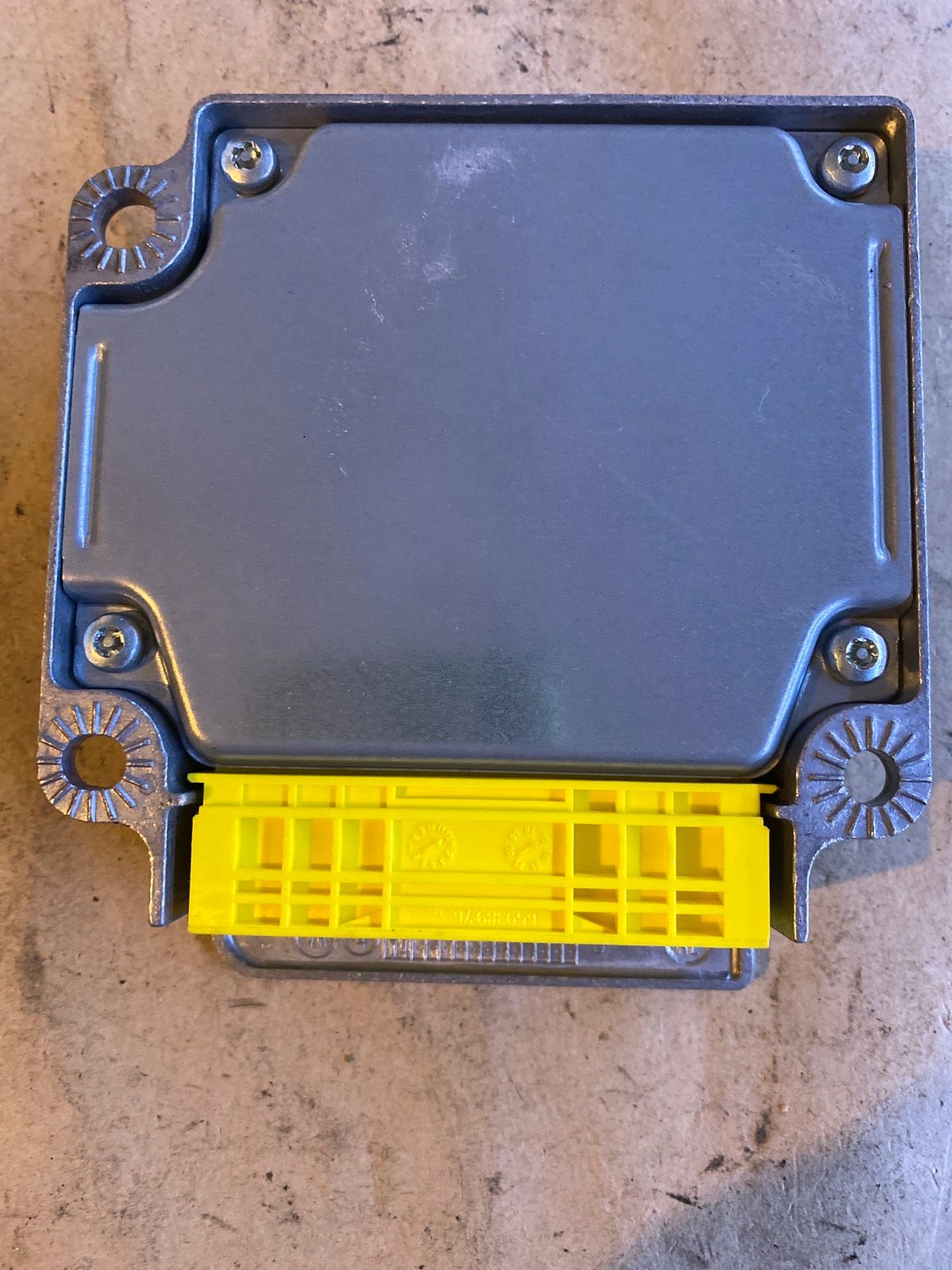 VW Passat 3BG Airbagsteuergerät 1C0909605C