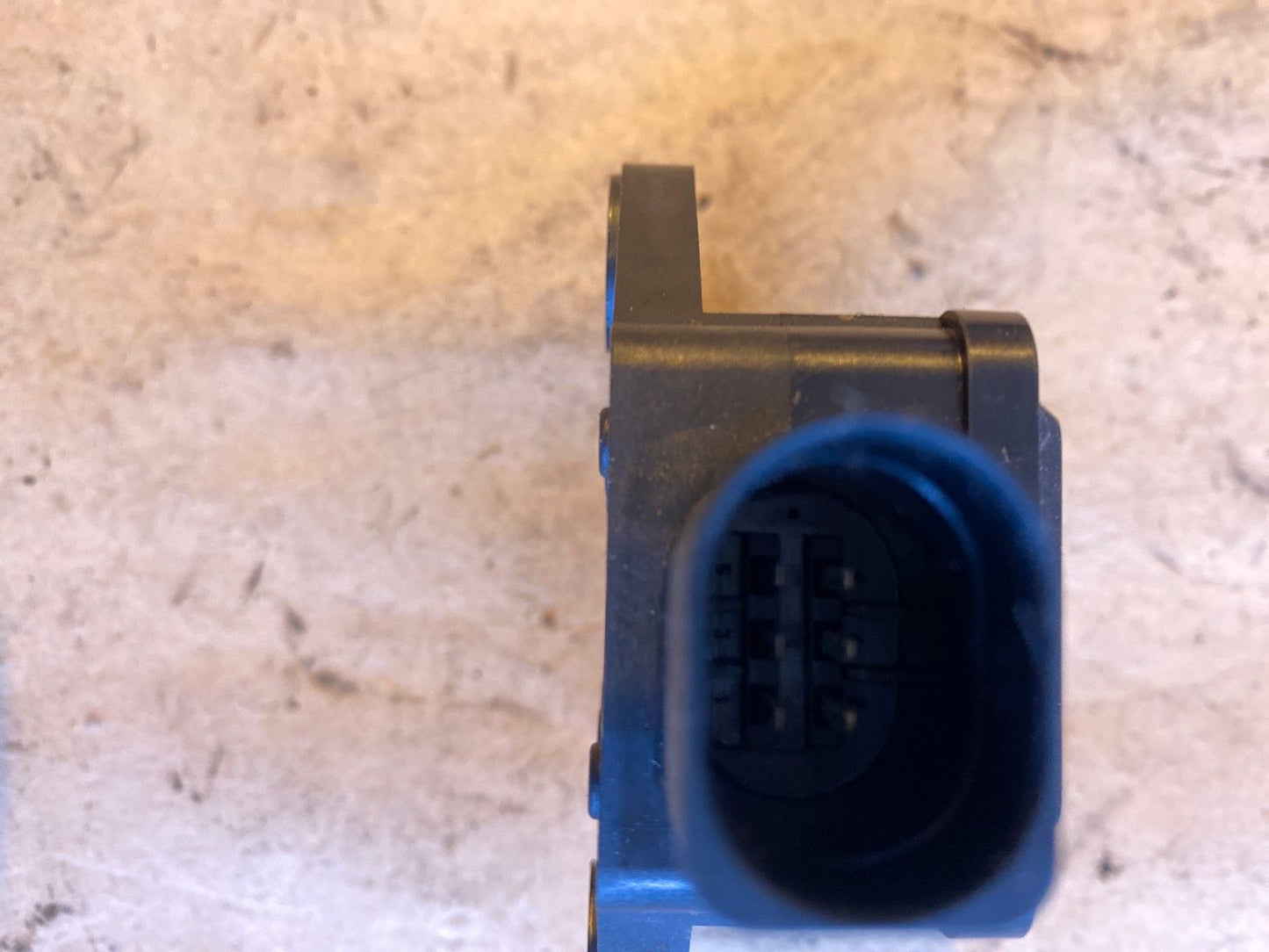 VW Passat 3B Duosensor ESP 8E0907637A
