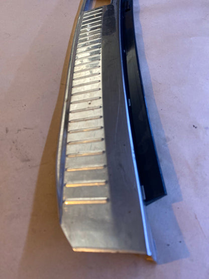 Mercedes W203 Kantenschutz Kofferraum A2036901887