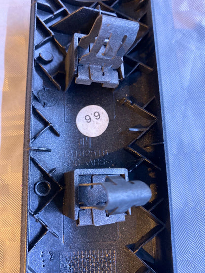 Opel Zafira B 1,6 ECO Flex Leiste für Armaturenbrett 13162516