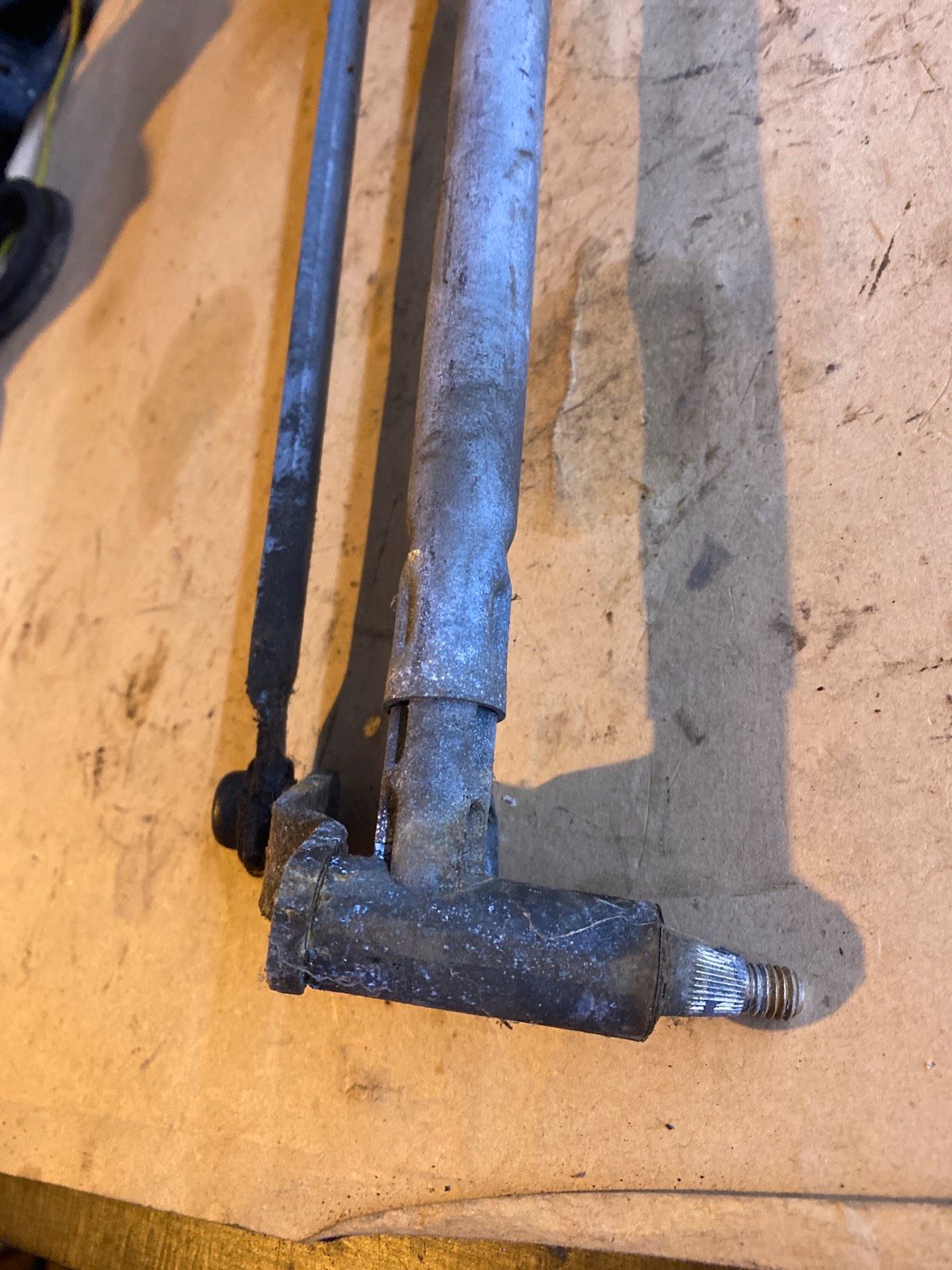 Audi 100 Scheibenwischergestänge & Motor 0390241330