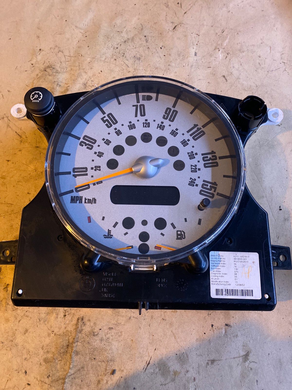 Mini Cooper Tachometer