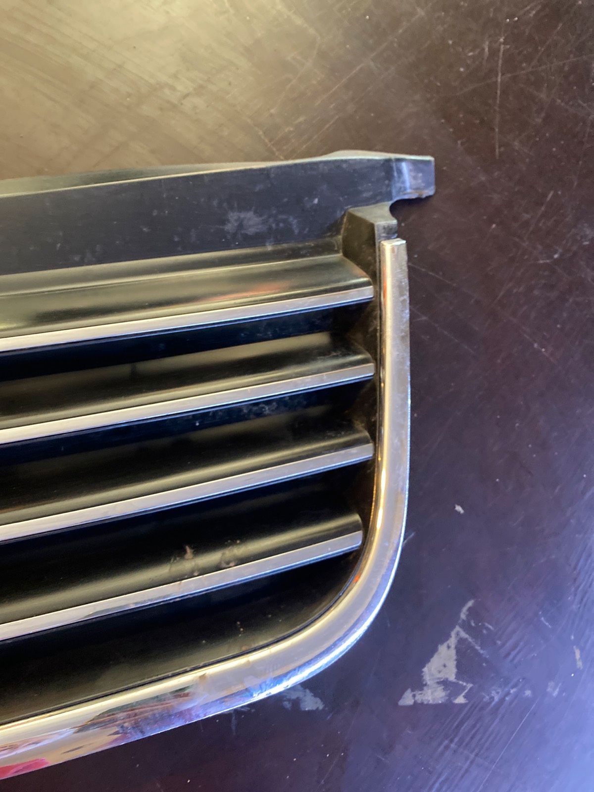 VW Passat 3B Kühlergrill 3B0853651