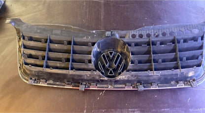 VW Passat 3B Kühlergrill 3B0853651