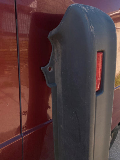 Opel Vivaro Stoßstange hinten 850140101R