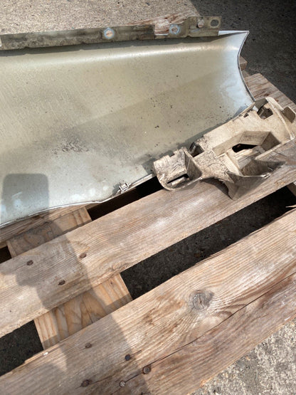 Fiat Doblo linker Kotflügel