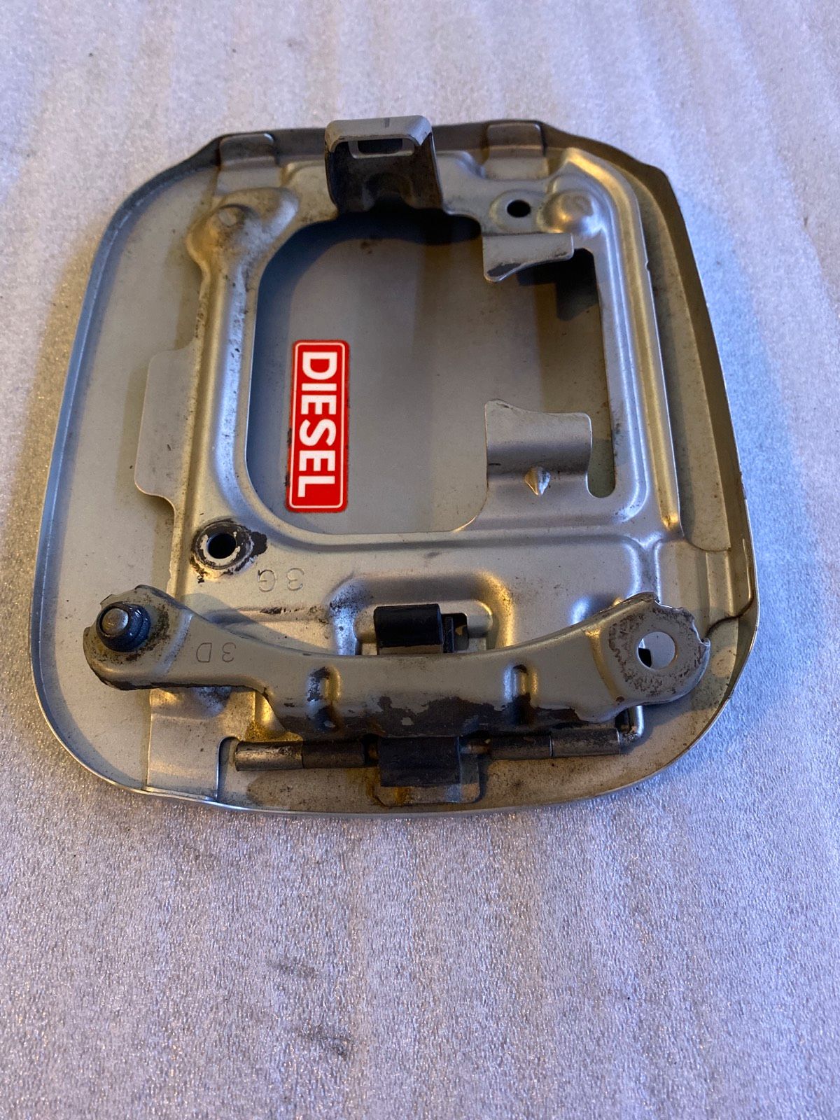 Toyota Avensis Tankklappe silber