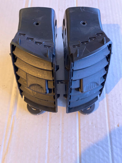 Opel Zafira B Lüftungsdüsen 13144401 & 13144402