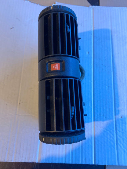 Opel Astra G Luftdüse mit Warnblinker 90560344