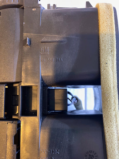 Opel Astra G Luftdüse mit Warnblinker 90560344