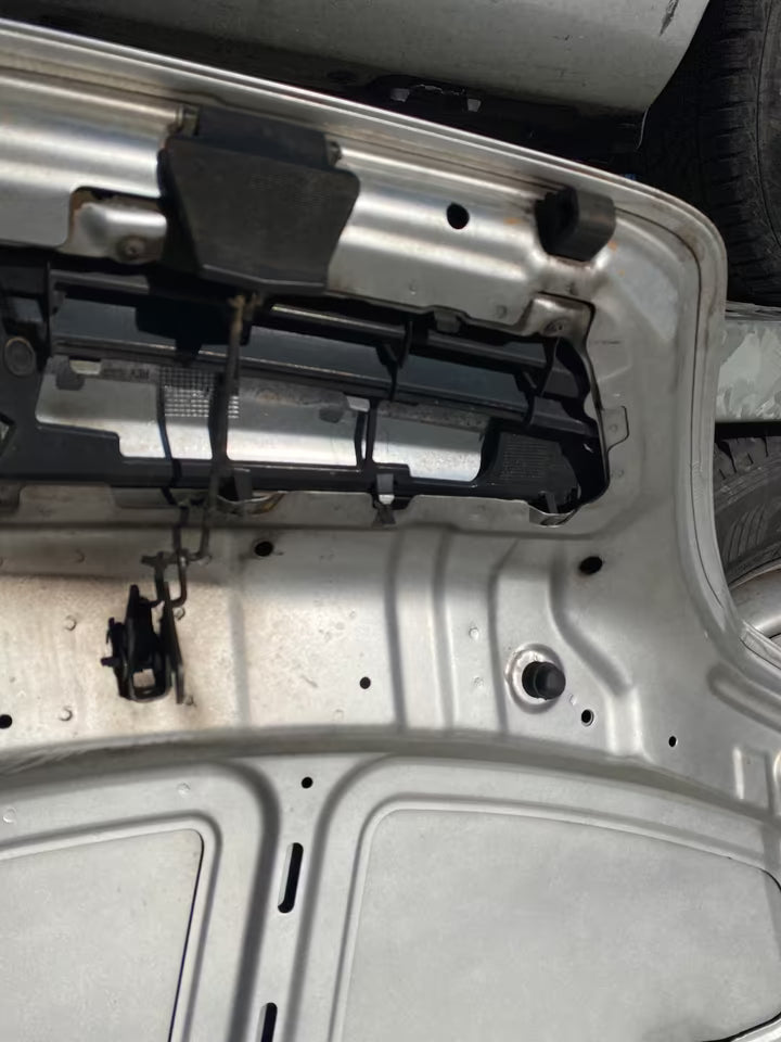 Opel Meriva Motorhaube