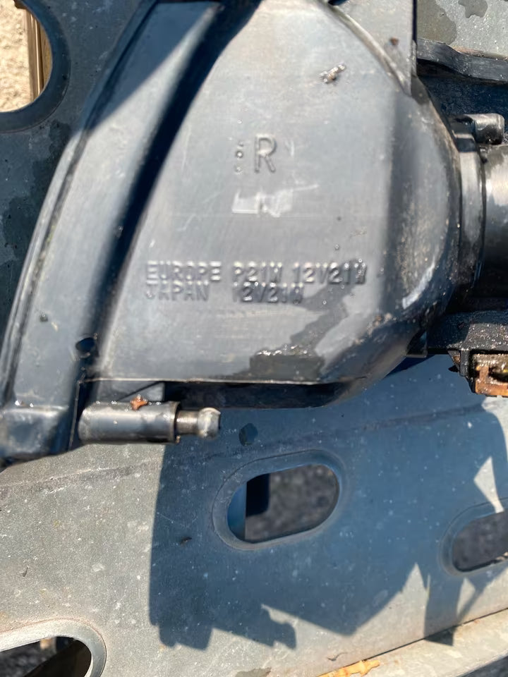 Nissan Sunny N14 (3-Türer, 1.4 LX) Blinker Rechts 013452