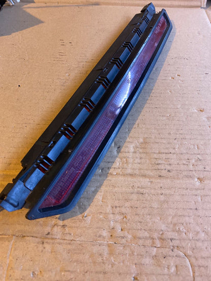 VW Passat 3B 3.Bremslicht 3B9945097A