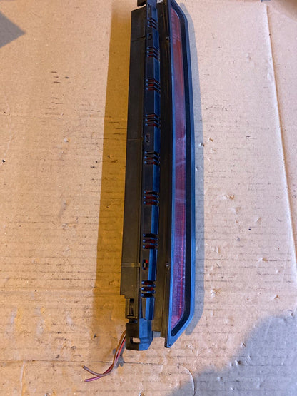 VW Passat 3B 3.Bremslicht 3B9945097A