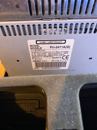 Peugeot 206 Einbaurahmen Verkleidung mit CD-Radio