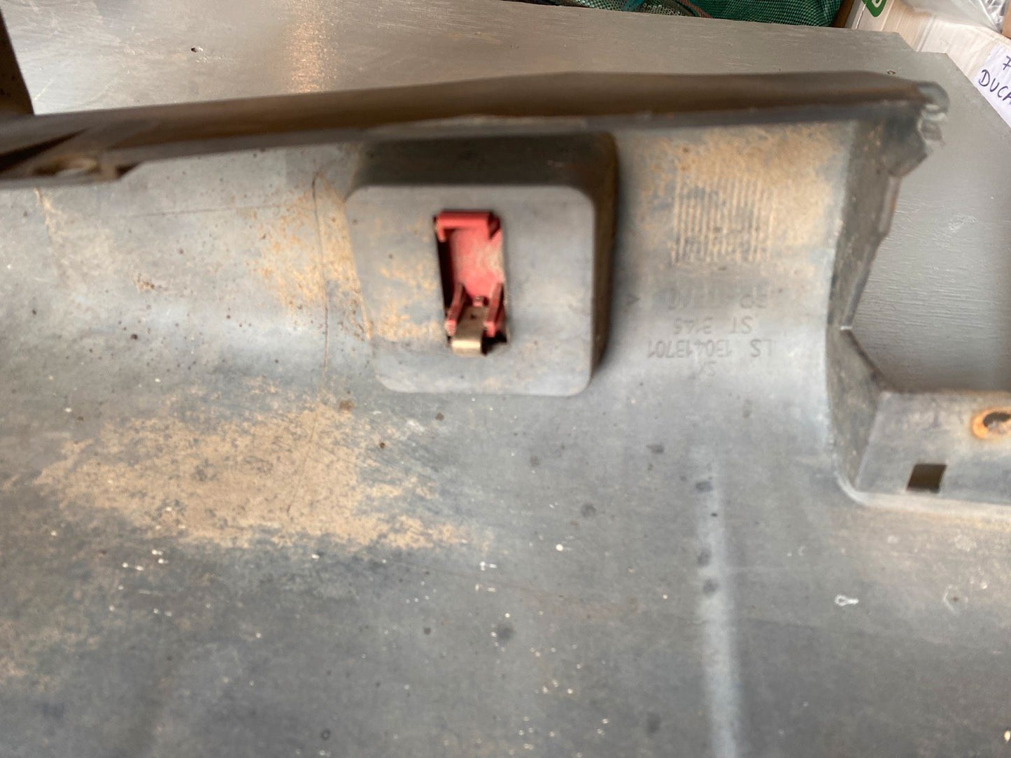 Citroën Jumper Stoßstangeneck Links hinten 130413701