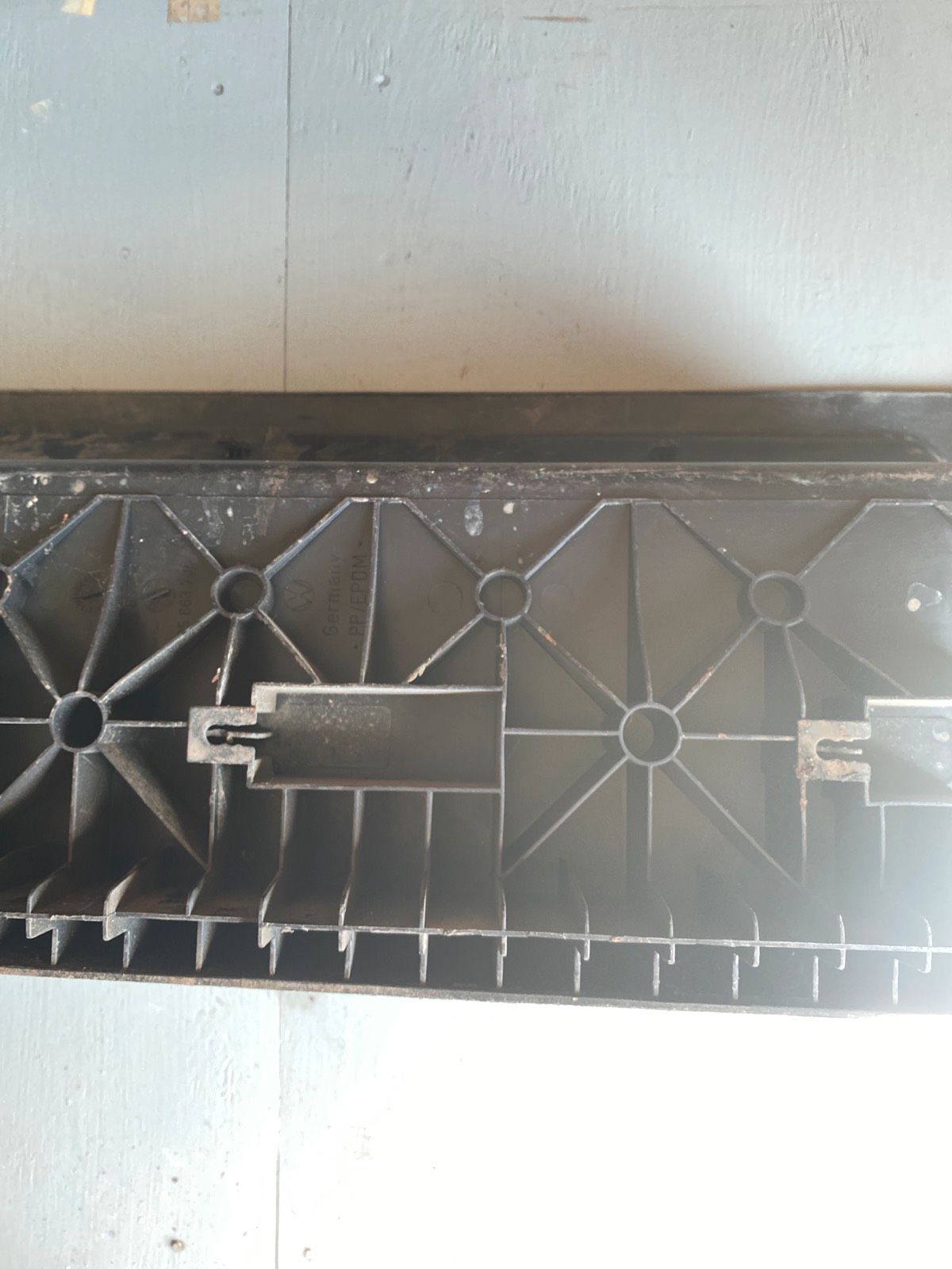 VW T4 Einstiegs Trittbrett vorne rechts 701863736B