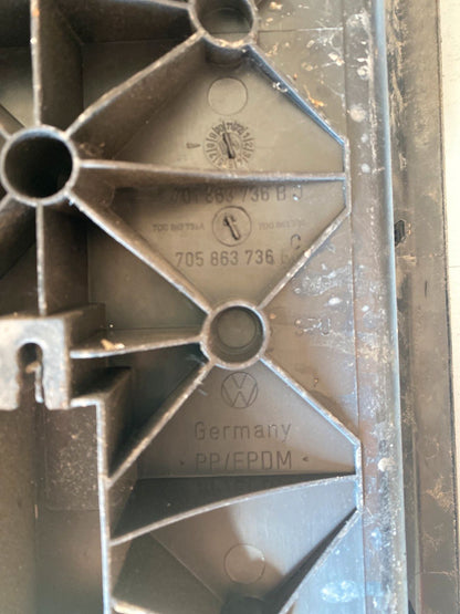 VW T4 Einstiegs Trittbrett vorne rechts 701863736B