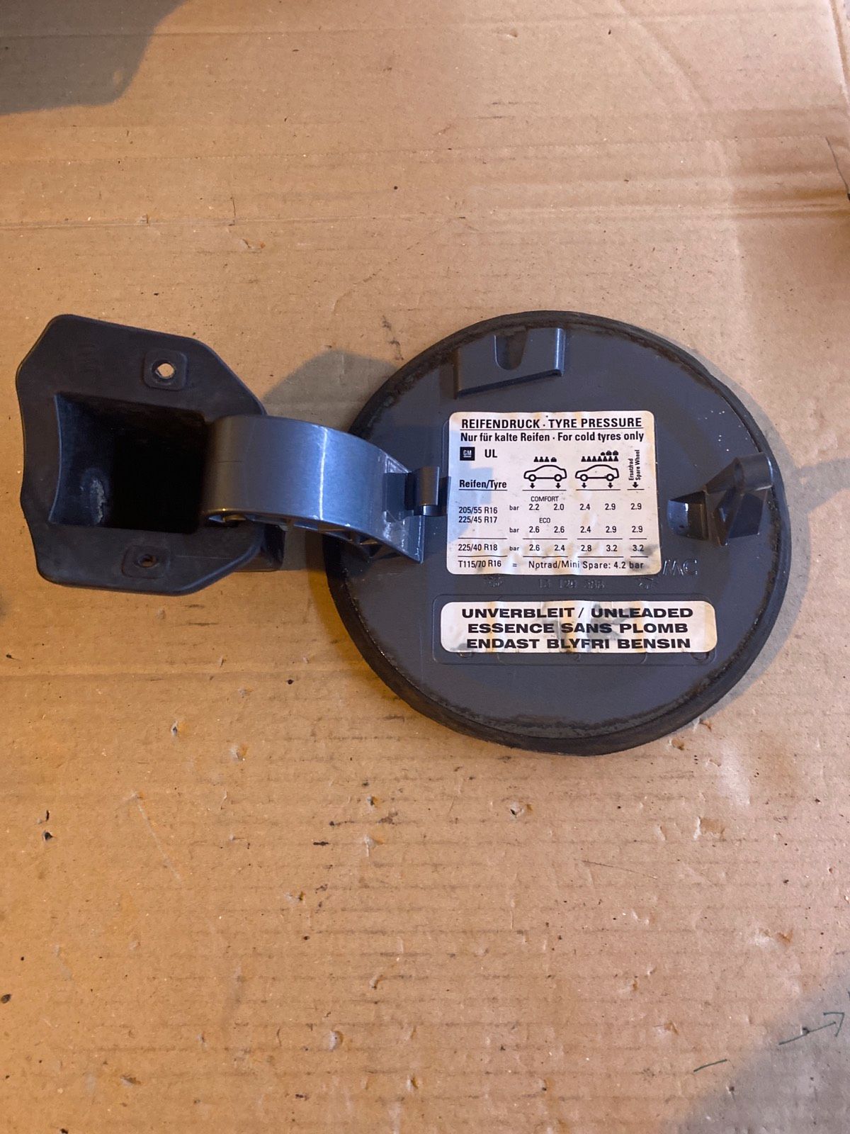 Opel Zafira B Tankdeckel 13129588