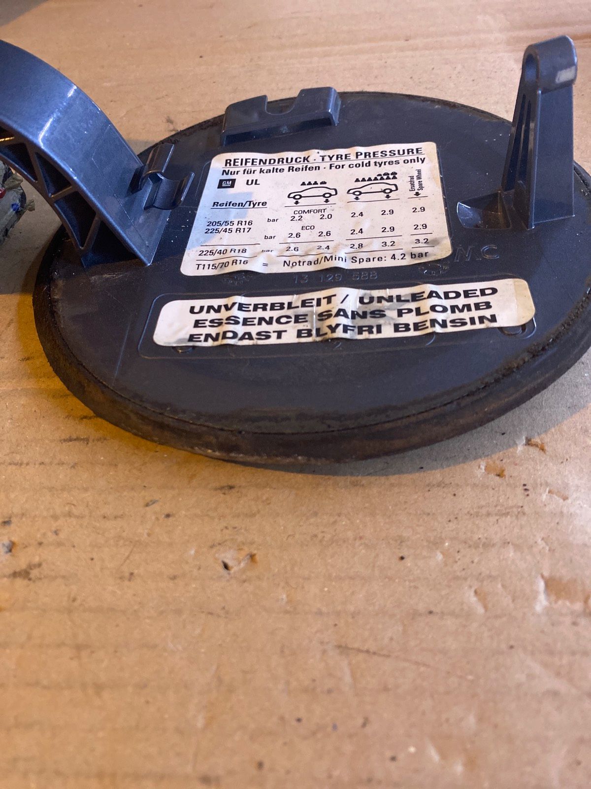 Opel Zafira B Tankdeckel 13129588