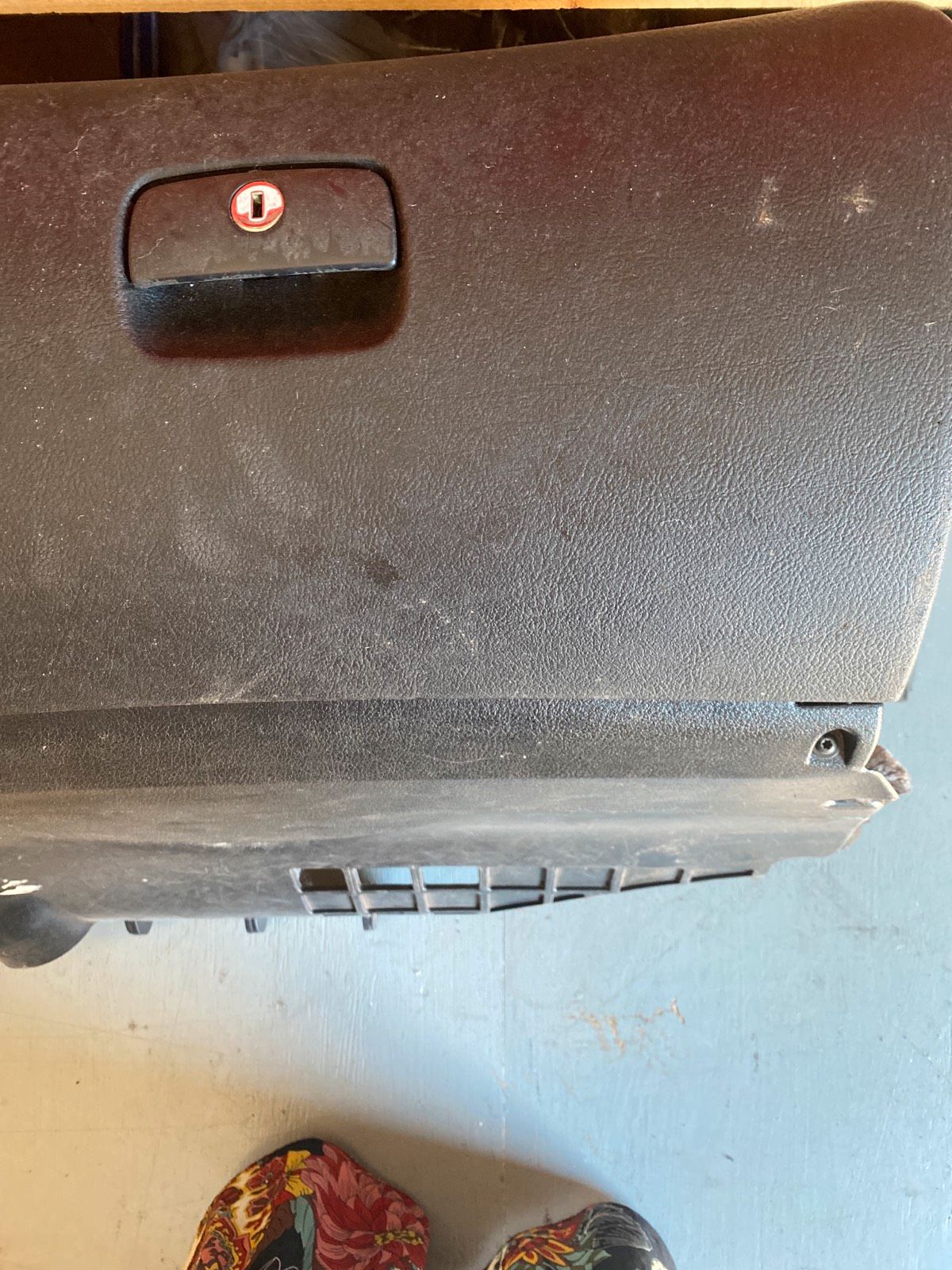 VW Passat 3B Handschuhfach schwarz