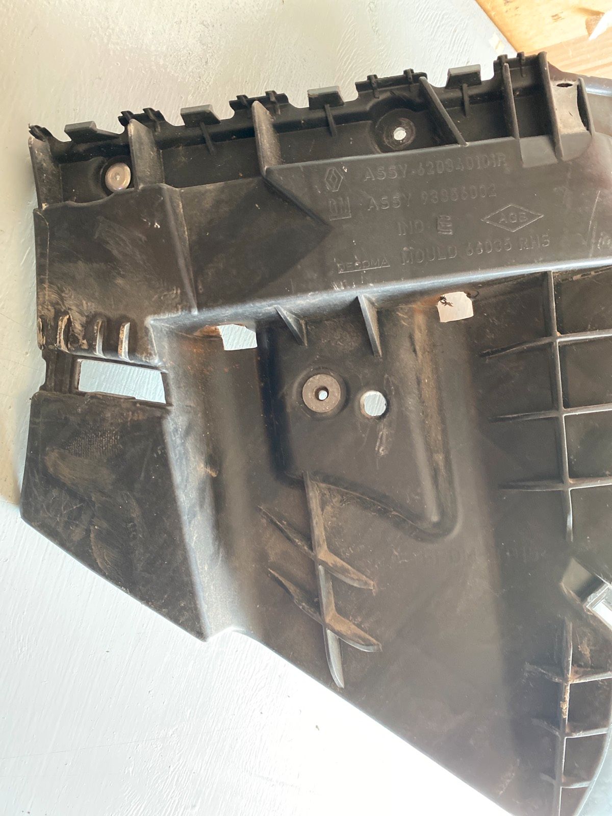 Opel Vivaro Stoßstange  Stoßstangenhalter ab 2006  93856002 recht