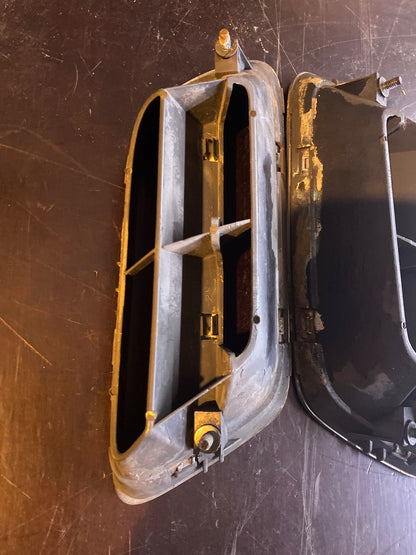 Nissan Primera P11 Frontgrill 6232*2F & 6233*2F