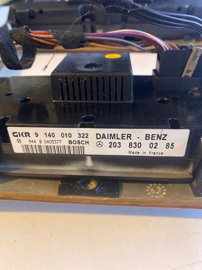 Mercedes W203 Mittelkonsole