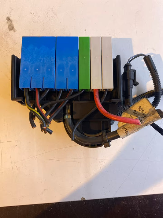 Opel Zafira A Sicherungskasten 968566