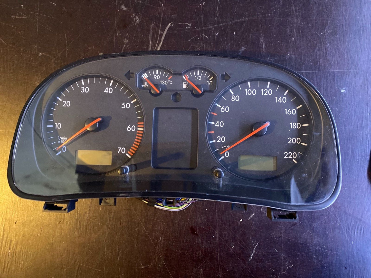 VW Golf 4/ Bora  Tachometer 1J0919860