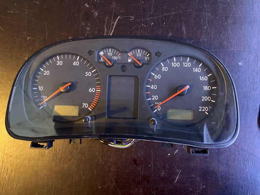 VW Golf 4/ Bora  Tachometer 1J0919860