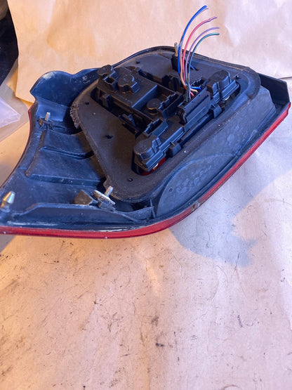 VW Golf 4 Rückleuchte Rechts 1J6945257 von Hella