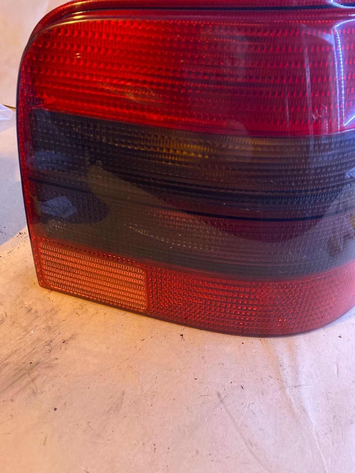 VW Golf 4 Rückleuchte Rechts 1J6945257 von Hella