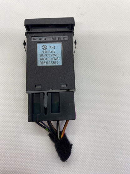 VW Passat 3B Warnblinkschalter 3B0953235D