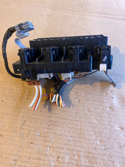 Nissan Micra 11  Relaikasten 243110E000  72404047