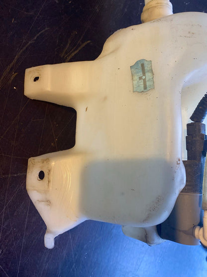 Nissan Primera  Wischwasserbehälter