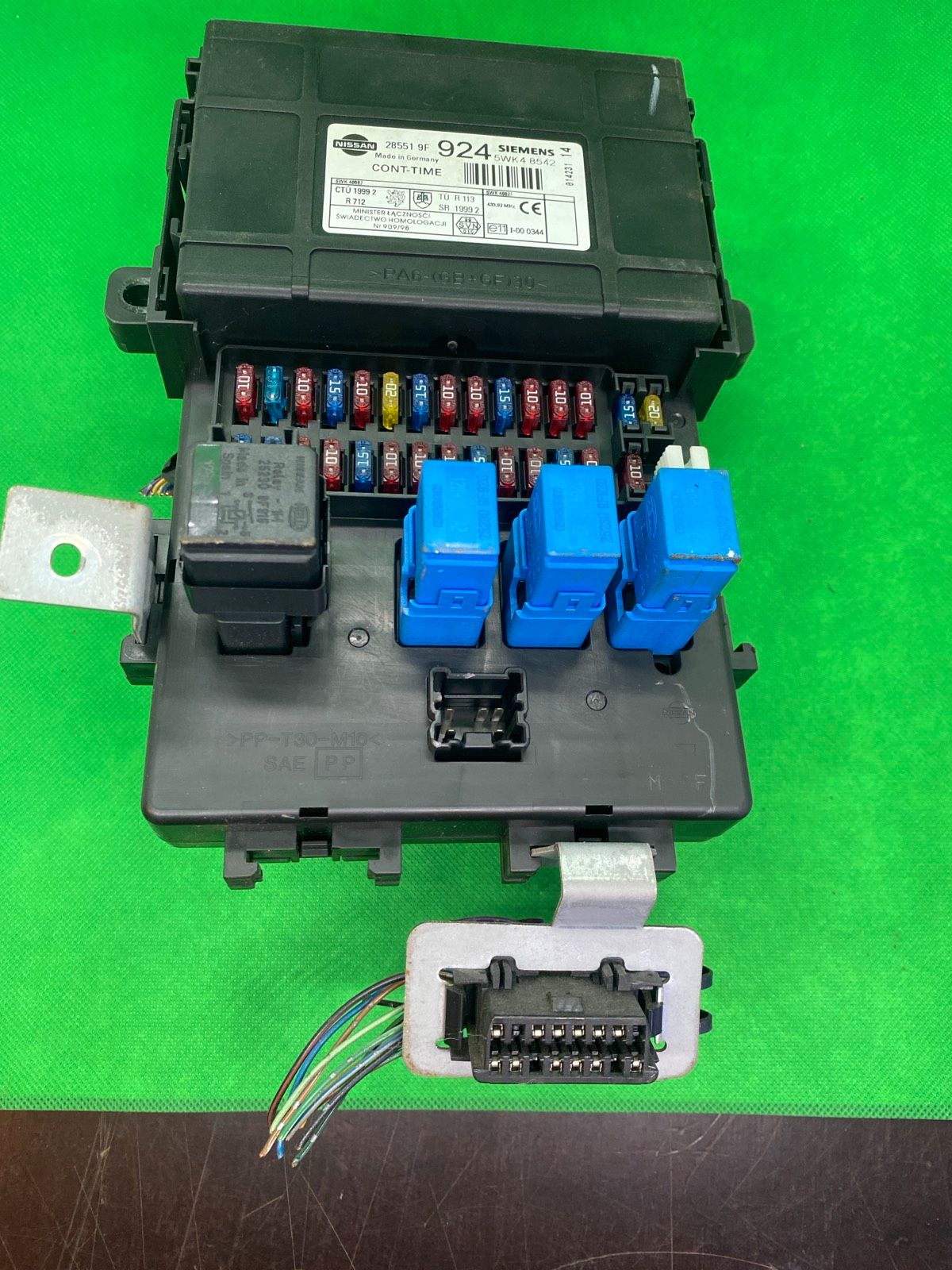 Nissan Primera Komfort Steuereinheit Siemens 285519F9245 WK48542