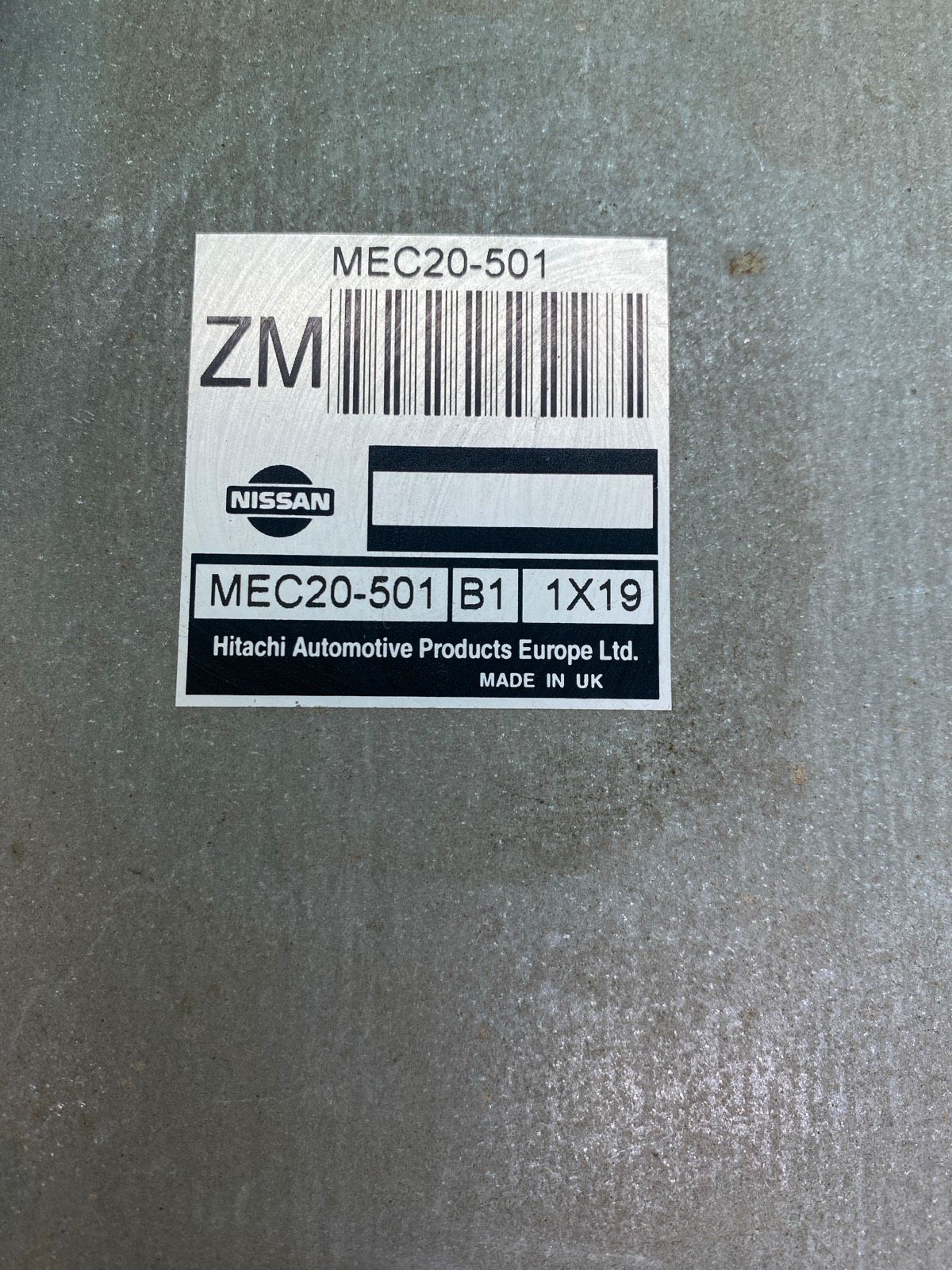 Nissan Primera Motorsteuergerät P11 MEC20-501B11X19  /B0410