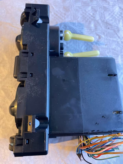 Mercedes W210 Heiz/Klimagerät 2108302085