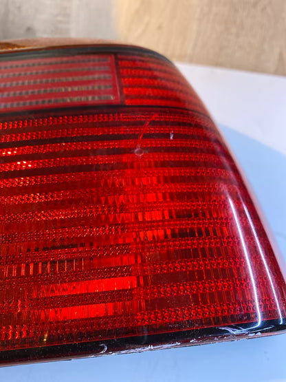 VW Golf 3 MK3 Rücklicht rechts 1H6945112D